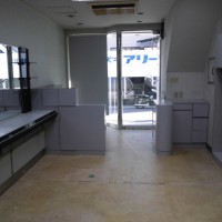 店舗　前
